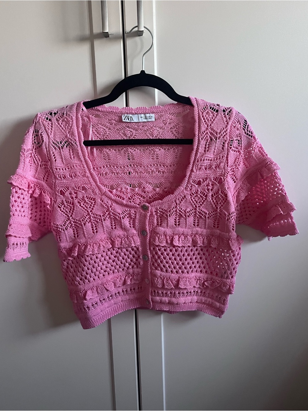 Zara Pink Crochet Ruffle Knit Cardigan Crop Top Short Sleeve Size Small - Picture 4 of 10
